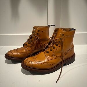 Tricker's Stow men’s brogue Boots in acorn calf Size 6.5